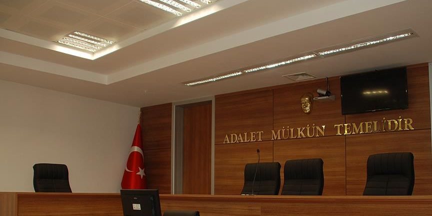 YALAN TANIKLIK